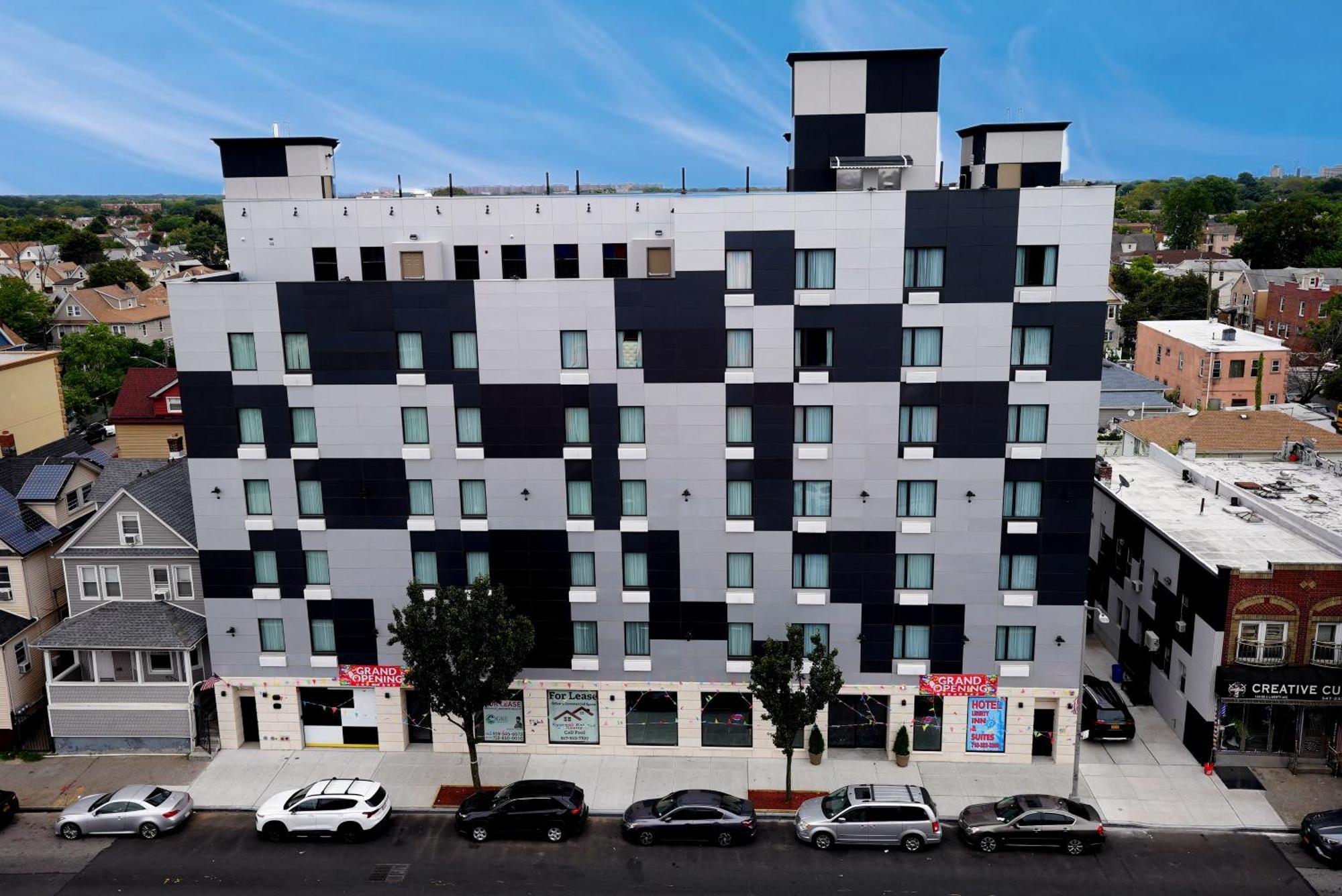 Hotel Liberty Inn & Suites-Jfk Airport- La Guardia Airport New York City Exterior photo